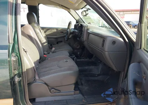 2004 Chevrolet Silverado 1500 Work Truck from USA, damaged, VIN 2GCEK19V841280541